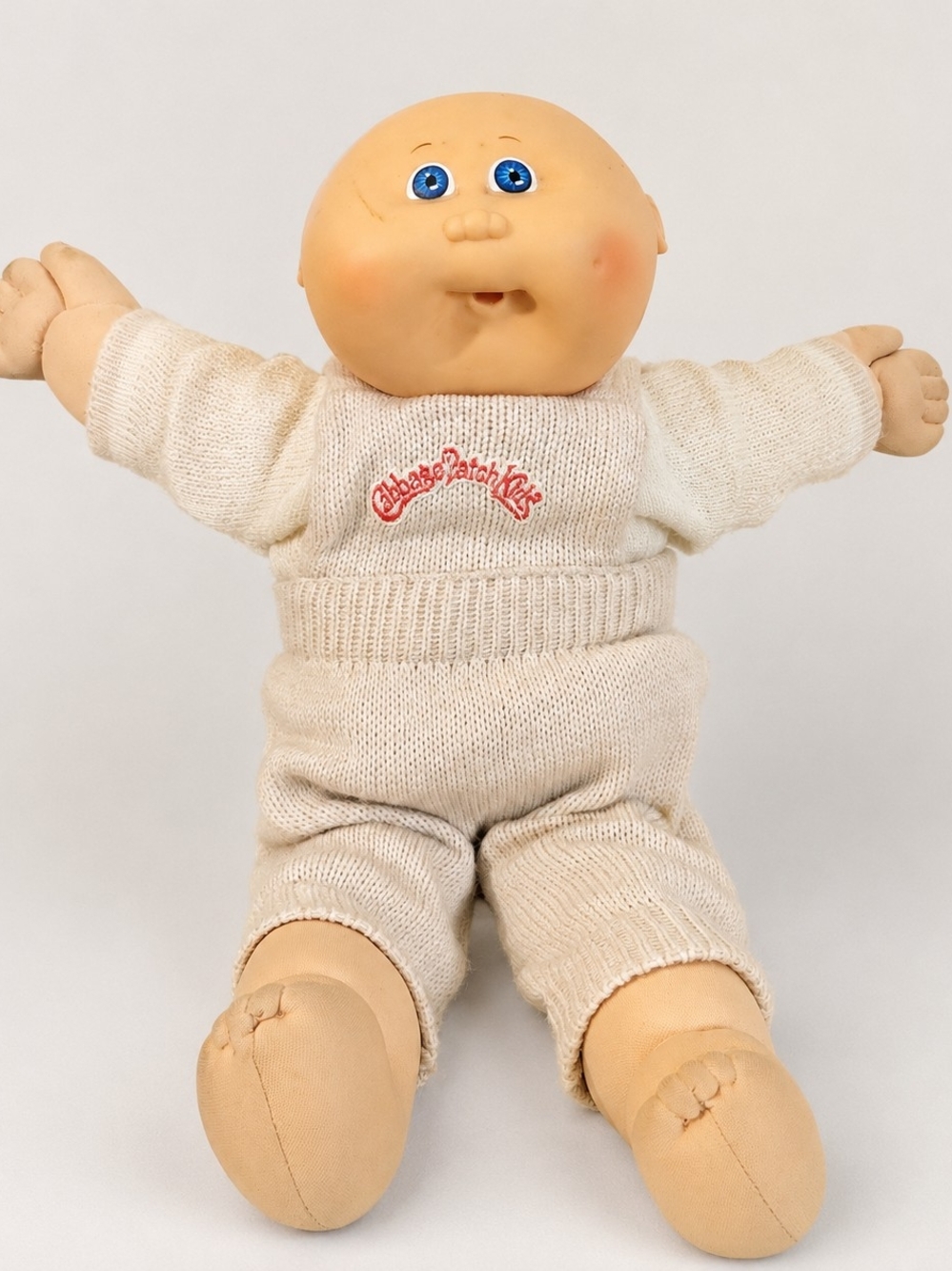 Cabbage Patch Kids Bald Blue Eyes Doll 2000 OAA Cream Knit Outfit